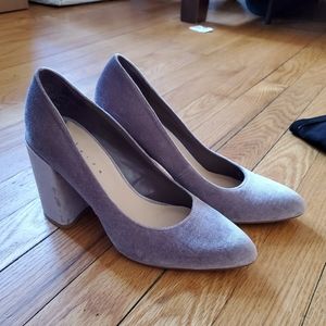 Velour block heel pump
